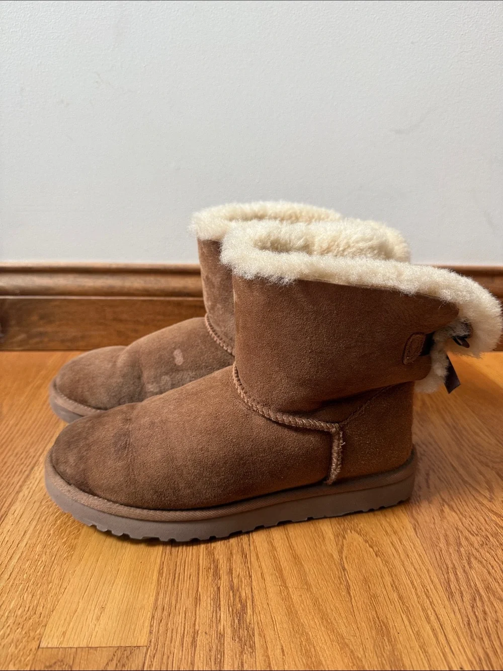 UGG guc some